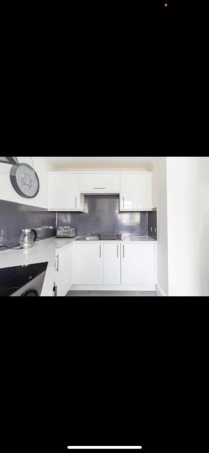 Driftwood Luxury Apartment Lyme Regis Exterior photo