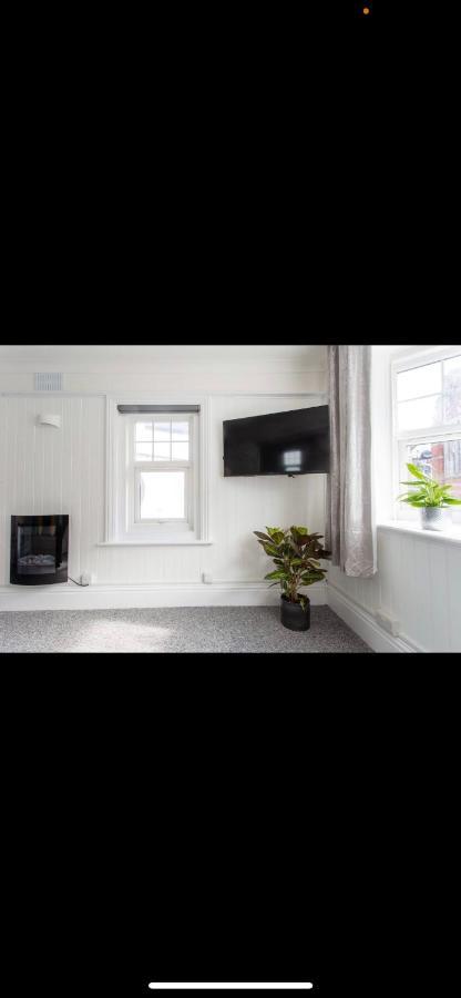 Driftwood Luxury Apartment Lyme Regis Exterior photo